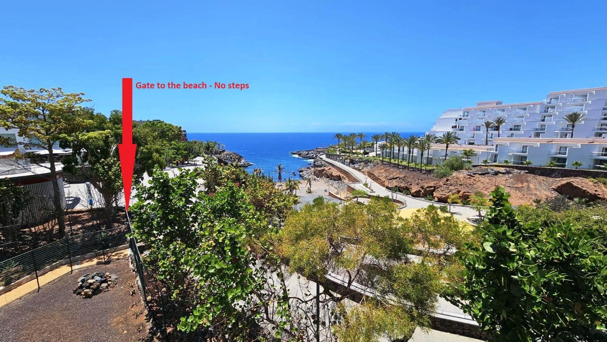 Blue Bay Paradise - Beach Front Apartment With Sea View Playa Paraiso  Exterior photo